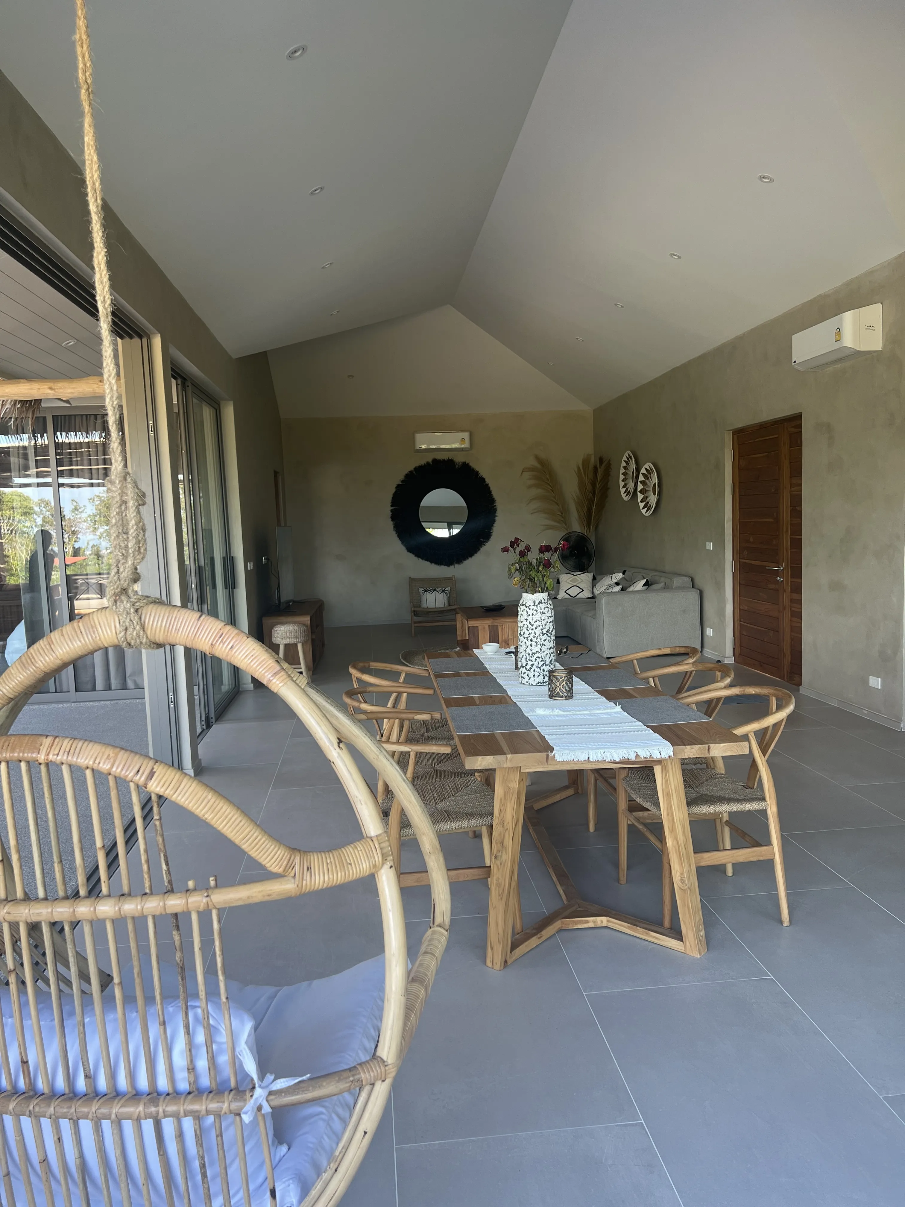 Serene Bophut 3-Bedroom Villa: Ideal Freehold Investment Property