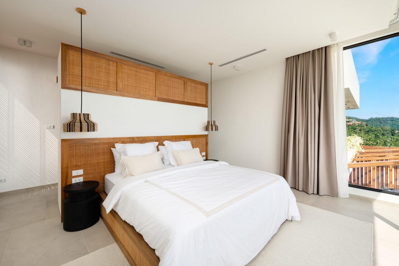 Award-Winning 4-Bedroom Luxury Pool Villa in Chaweng | Spectacular Sea & City Views