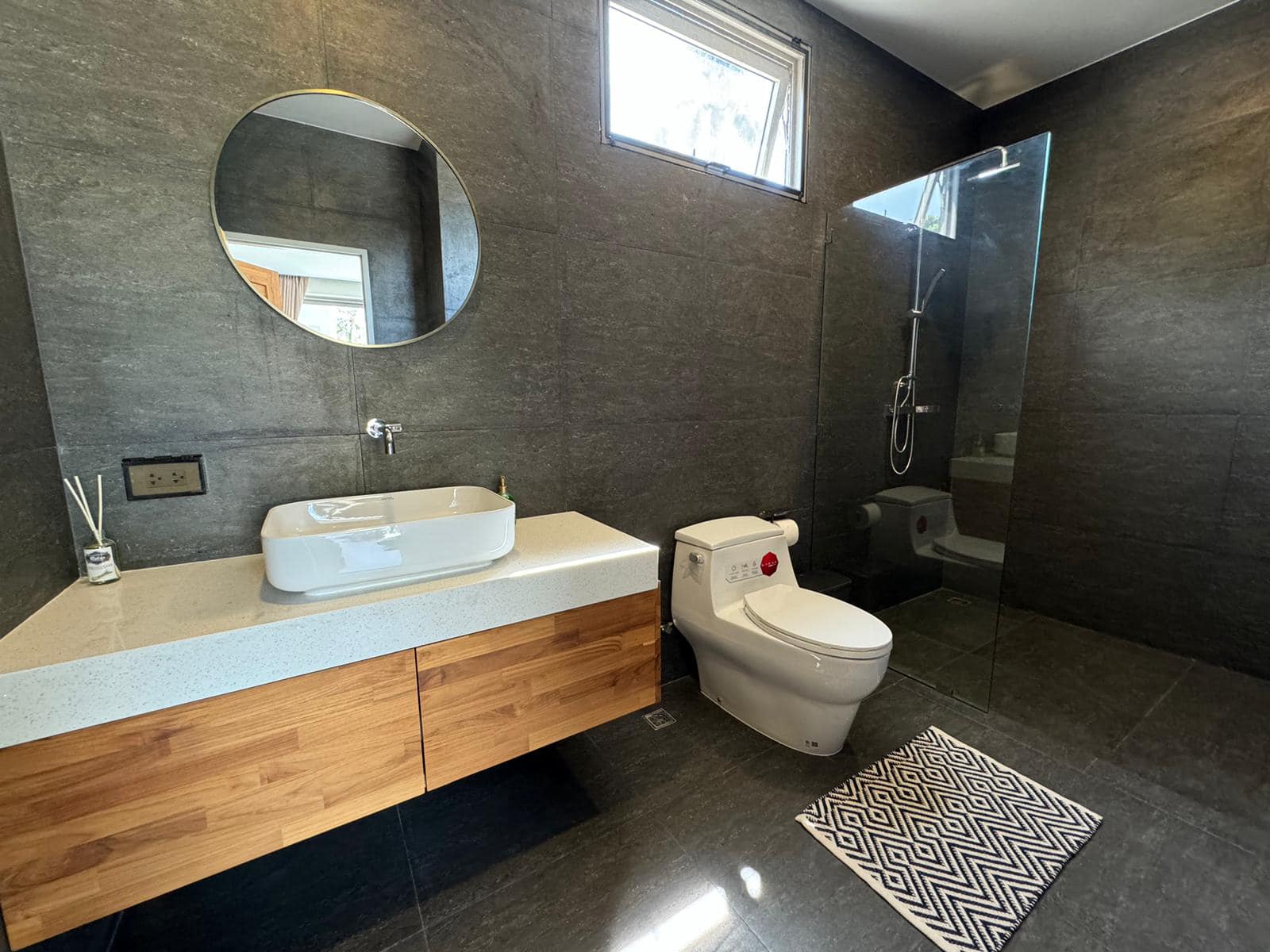 Modern 3-Bedroom Saltwater Pool Villa in Ban Tai | 2023 Build Near Phra Lan Beach