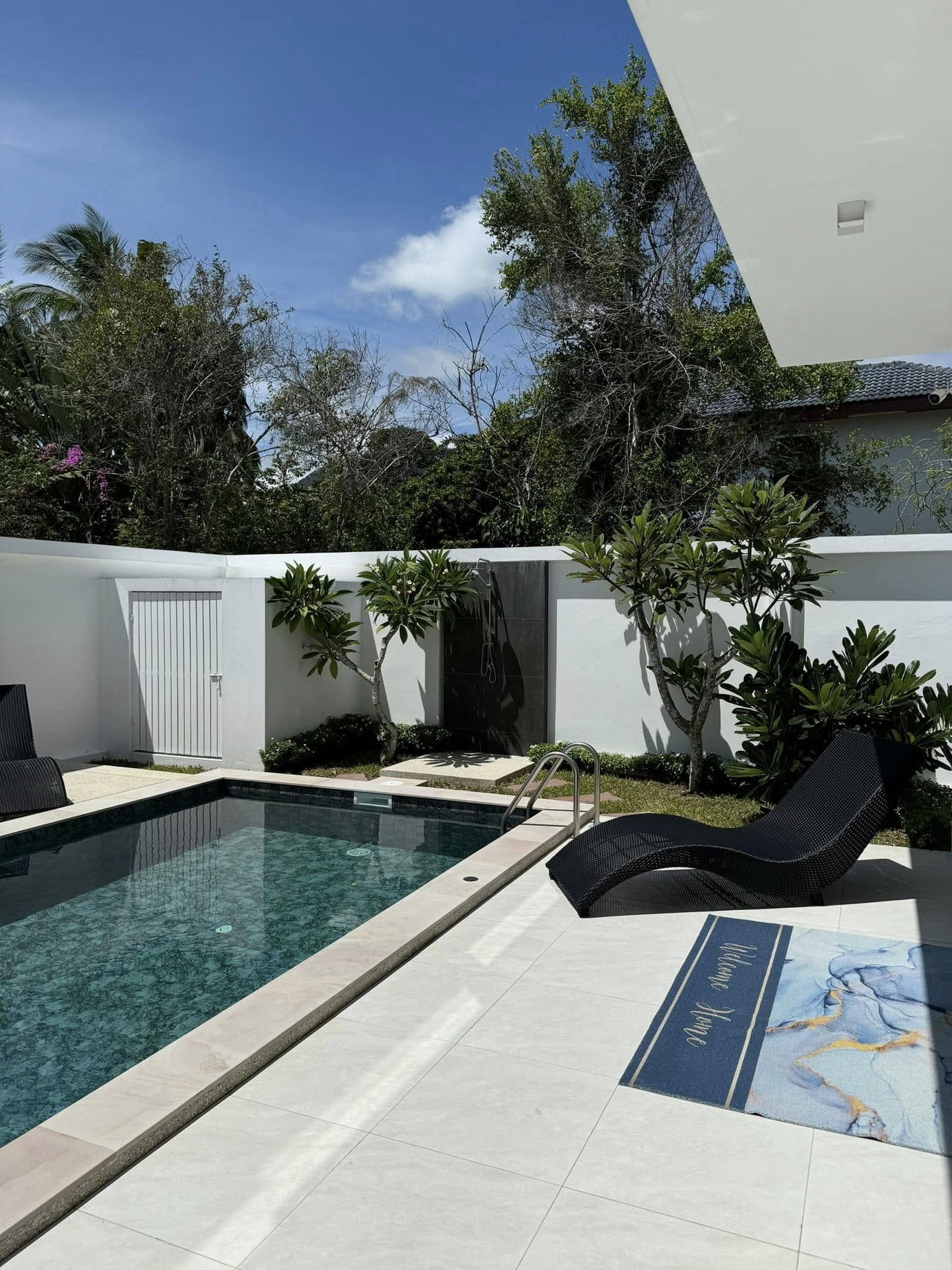 Brand-New 3-Bedroom Sunset View Villa in Ban Tai | Modern Teak Wood Finishes
