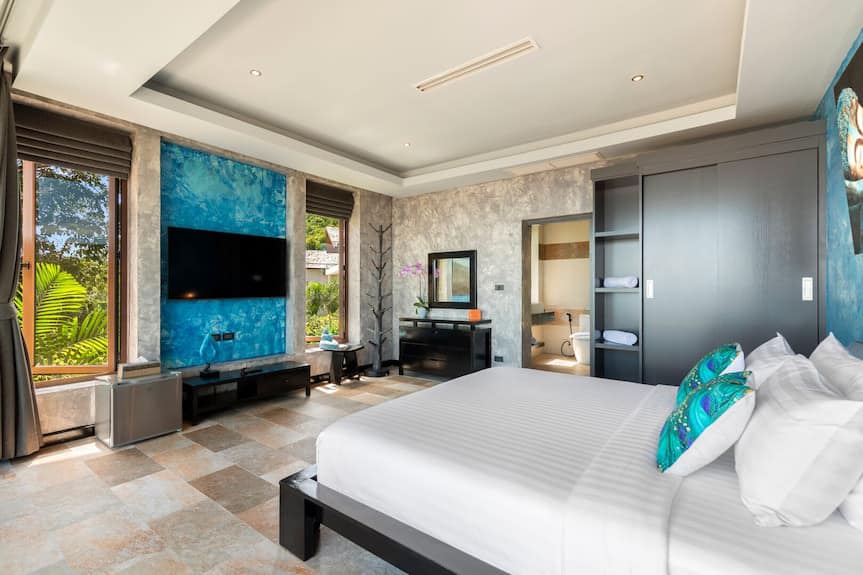 Panoramic 4-Bedroom Hillside Estate in Chaweng | 180° Coastal Views & Private Plunge Pool
