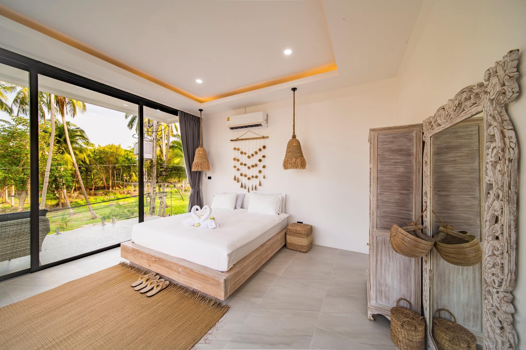 Stunning New 3BR Modern Pool Villa in Ban Tai – 300m Walk to Beach