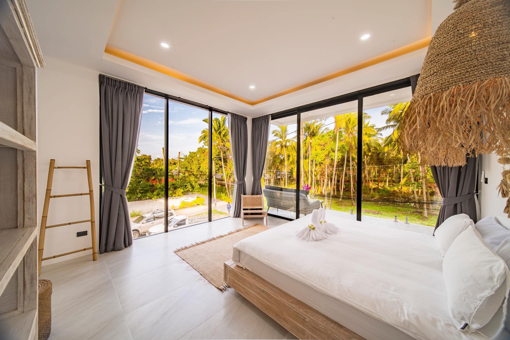 Stunning New 3BR Modern Pool Villa in Ban Tai – 300m Walk to Beach