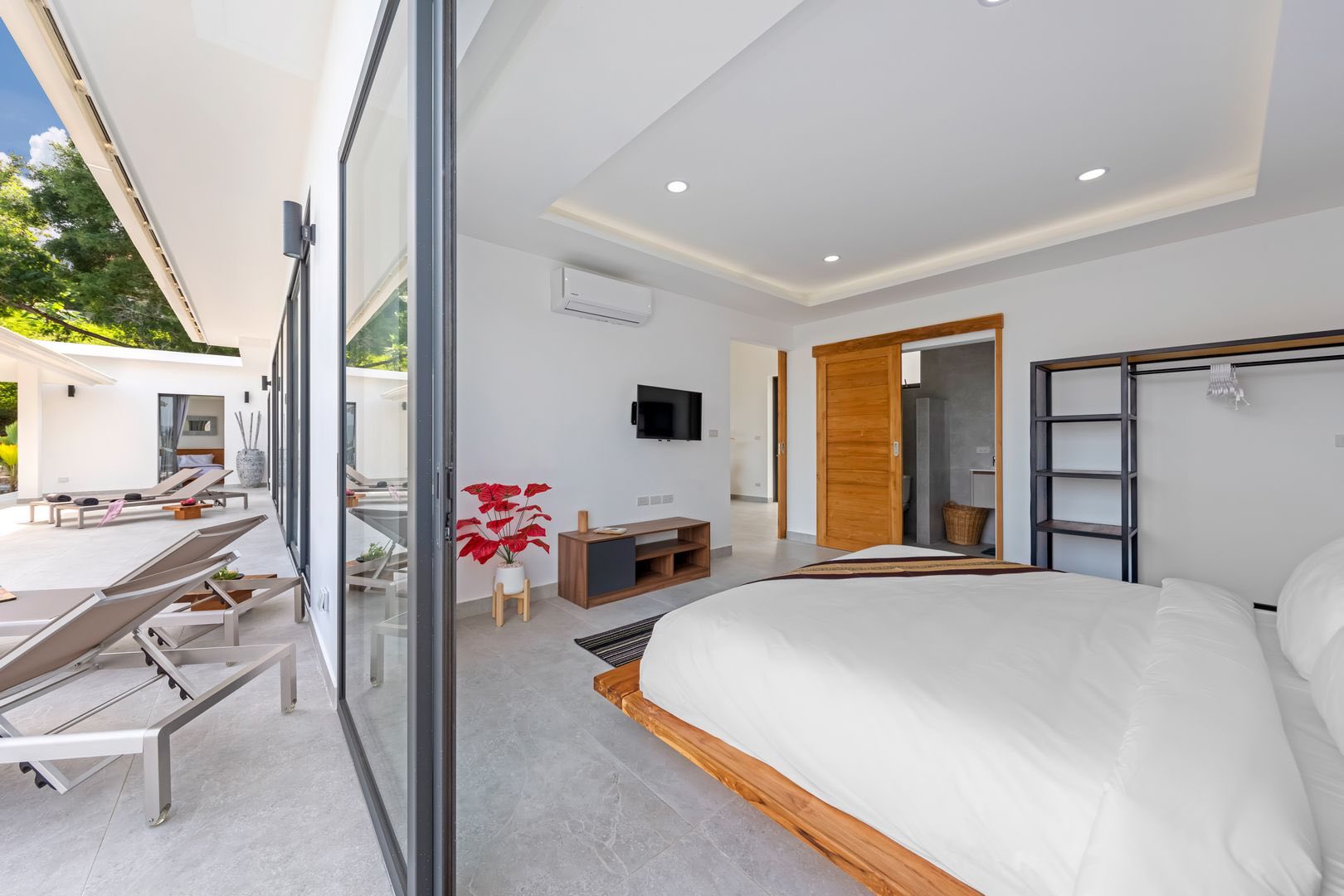 Modern 3-Bedroom Sea View Villa in Chaweng | 2024 New Build Investment