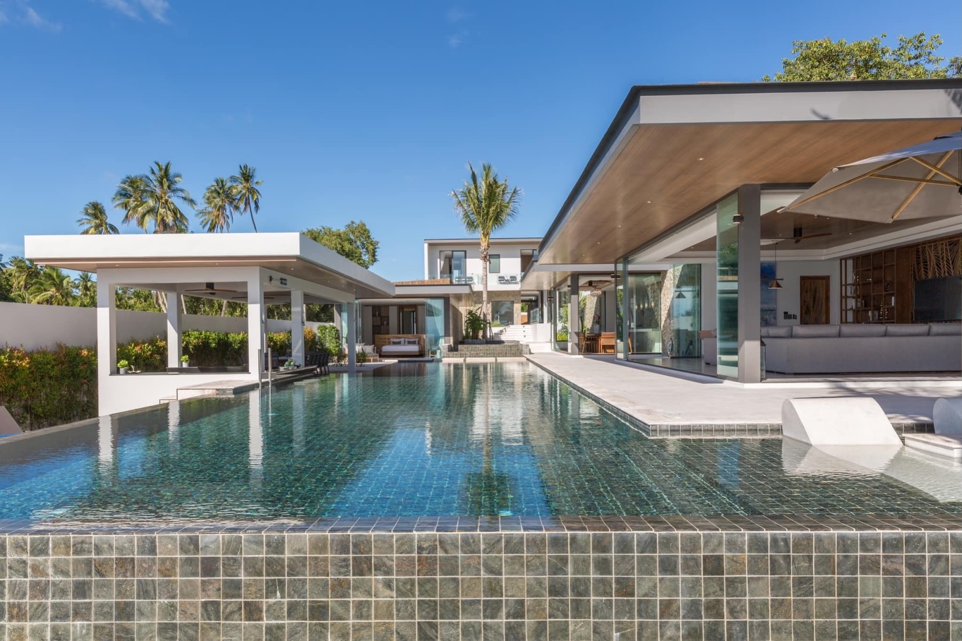 Majestic 7-Bedroom Beachfront Estate in Leam Sor | Rare Koh Samui Investment