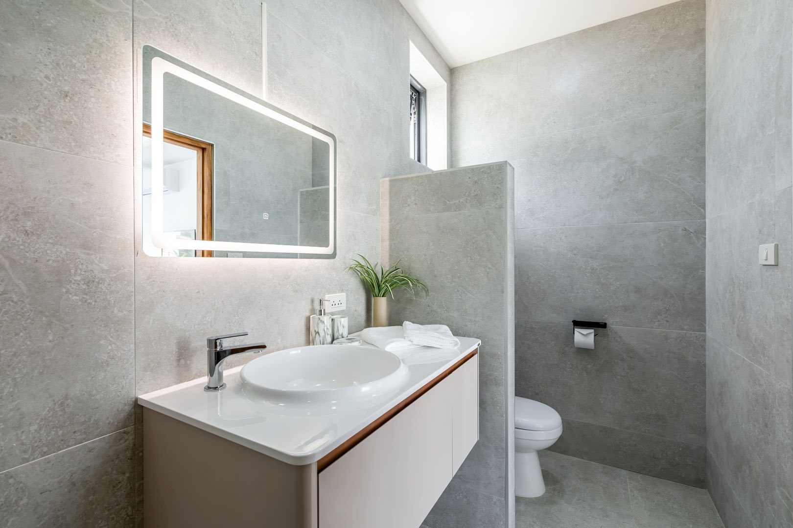 Modern 3-Bedroom Sea View Villa in Chaweng | 2024 New Build Investment